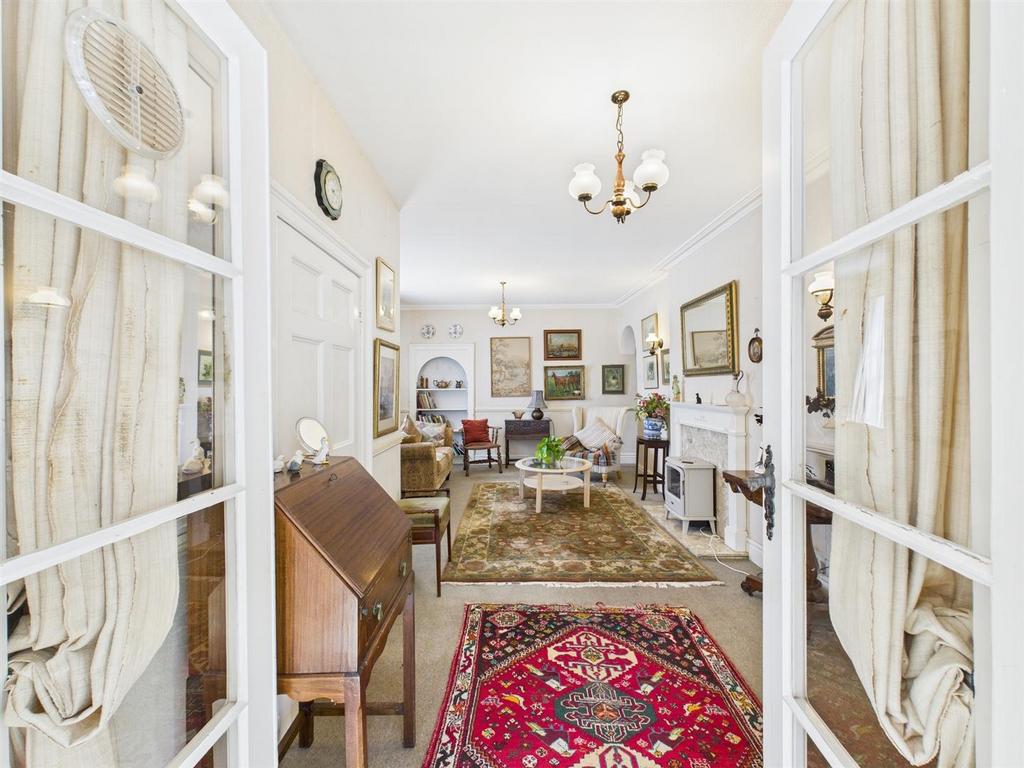 CAM04116 G0-PR0151-STILL016.jpg