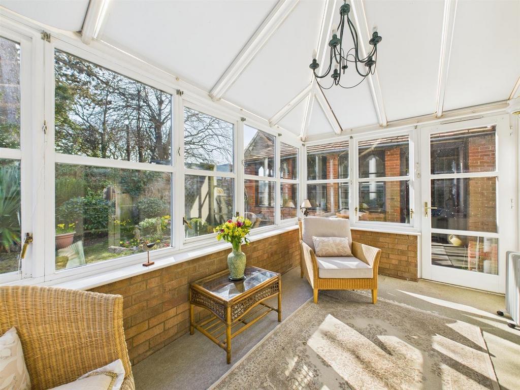 CAM04116 G0-PR0151-STILL005.jpg