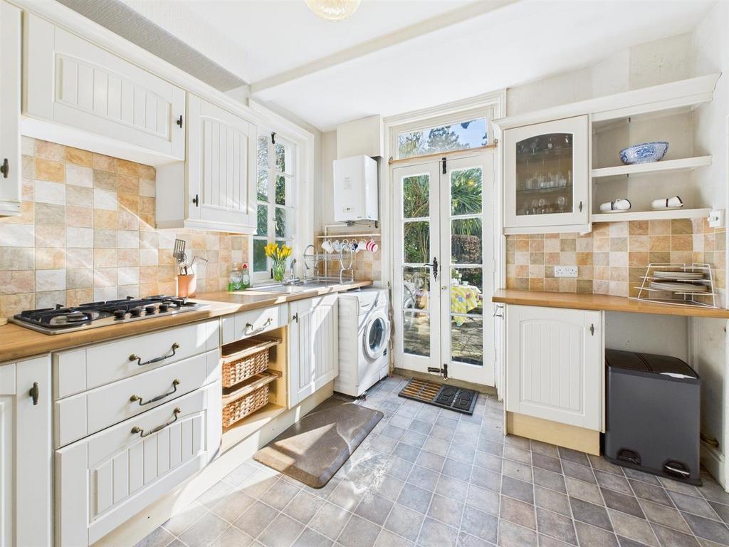 CAM04116 G0-PR0151-STILL018.jpg