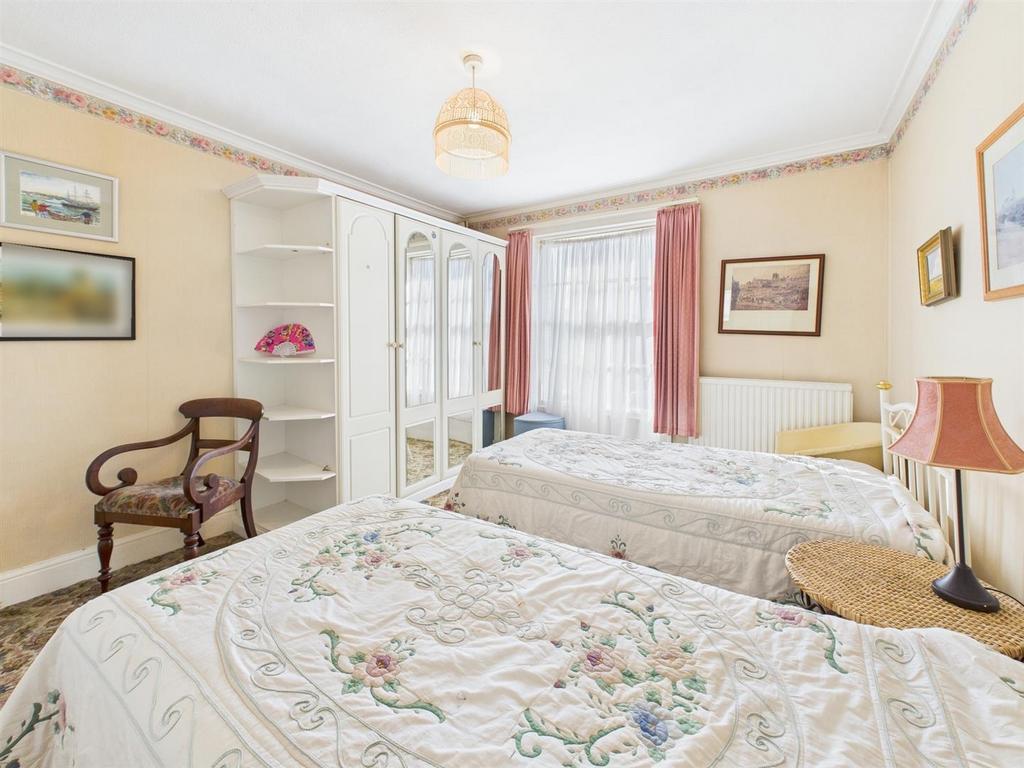 CAM04116 G0-PR0151-STILL027.jpg