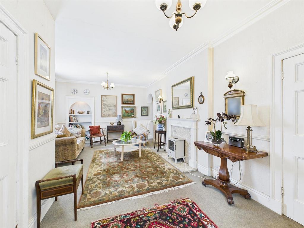 CAM04116 G0-PR0151-STILL009.jpg