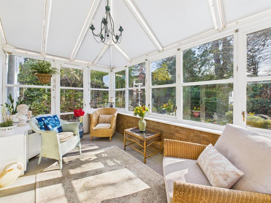 CAM04116 G0-PR0151-STILL003.jpg