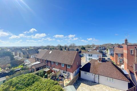3 bedroom property for sale, King Georges Place, Maldon, CM9