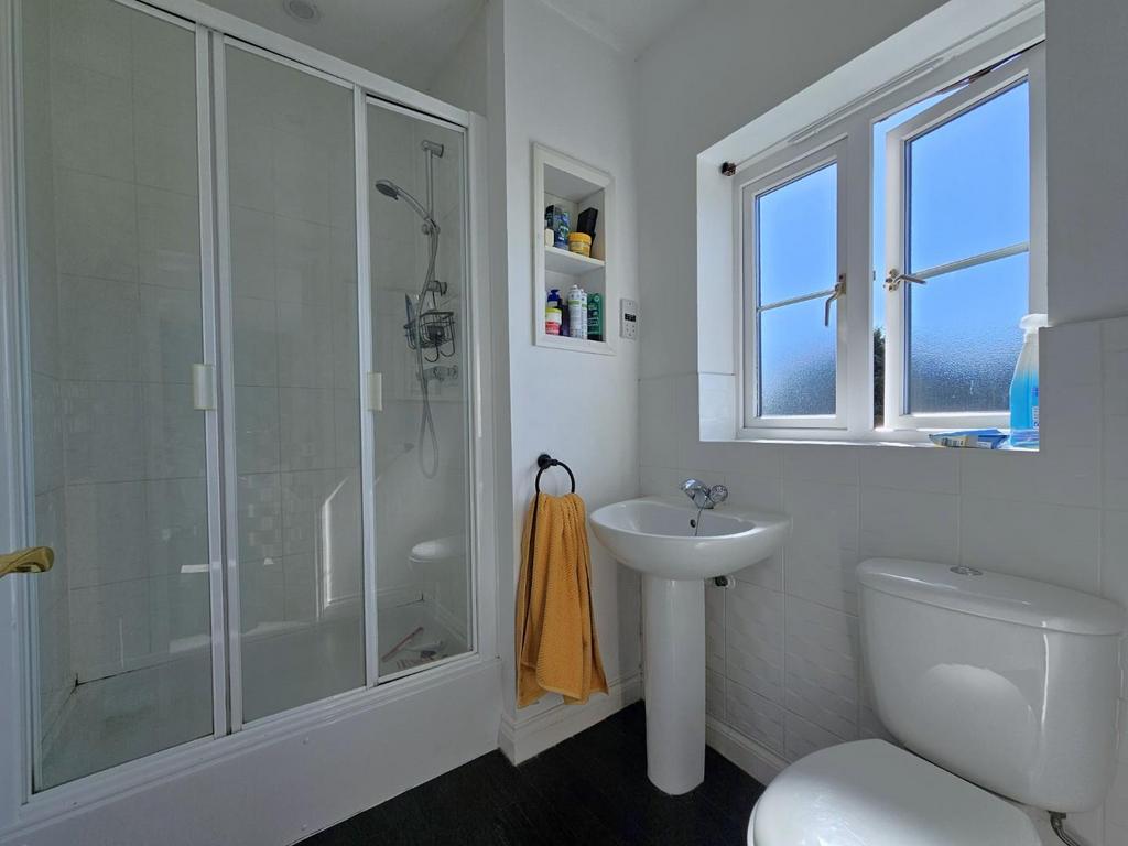 Ensuite.jpg