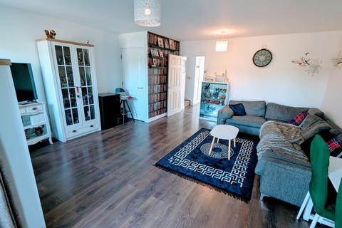 4 bedroom semi-detached house for sale, Goodwin Avenue, Rawmarsh