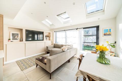89 Gatton Road, London, SW17 0EY