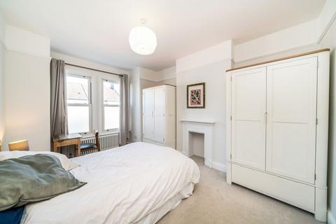 89 Gatton Road, London, SW17 0EY