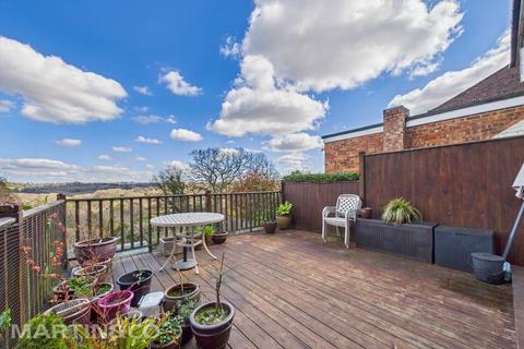 3 bedroom semi-detached house for sale, Barden Road, Tunbridge Wells TN3
