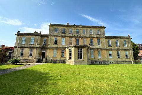 2 bedroom ground floor flat for sale, Portway, Warminster