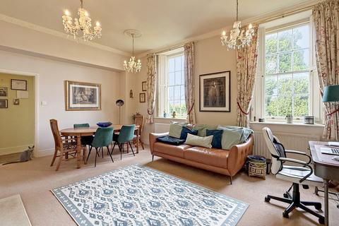 2 bedroom ground floor flat for sale, Portway, Warminster