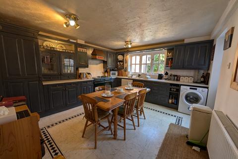 4 bedroom detached house for sale, Brook Farm Road, Saxmundham