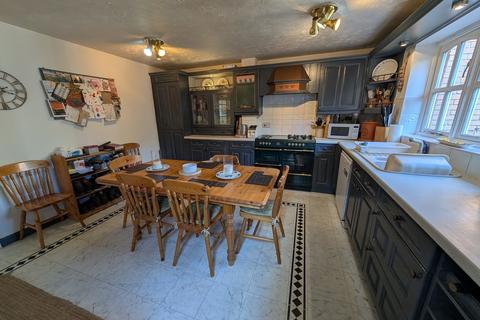 4 bedroom detached house for sale, Brook Farm Road, Saxmundham