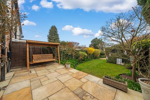 24 Highview Avenue, Wallington, SM6 8PQ