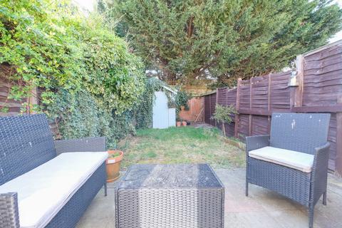 72 Doveney Close, Orpington, BR5 3WF