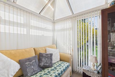 1 Darnbrook, Wilnecote, Tamworth, B77 4JU