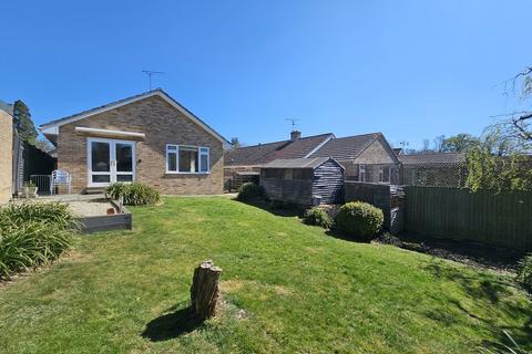3 bedroom detached bungalow for sale, Portway Crescent, Croughton