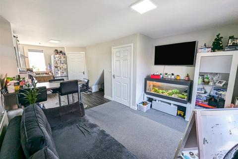 31 Egan Close, Weldon, Corby, NN17 3NB