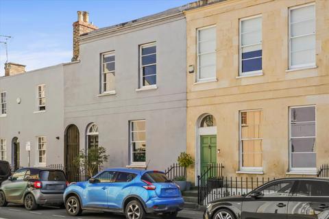 36 Albert Place, Cheltenham, GL52 2JX