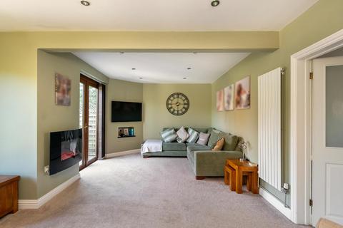 4 bedroom semi-detached house for sale, Old Gloucester Road, Frenchay