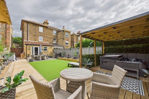 6 bedroom semi-detached house for sale, Grange Road, Ramsgate CT11