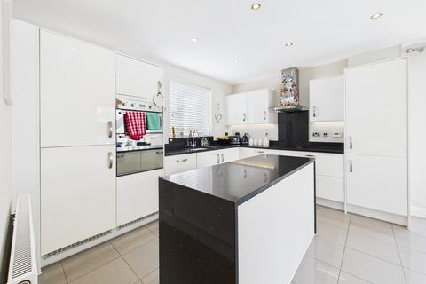 4 bedroom detached house for sale, Beeby Way, Broughton, CH4
