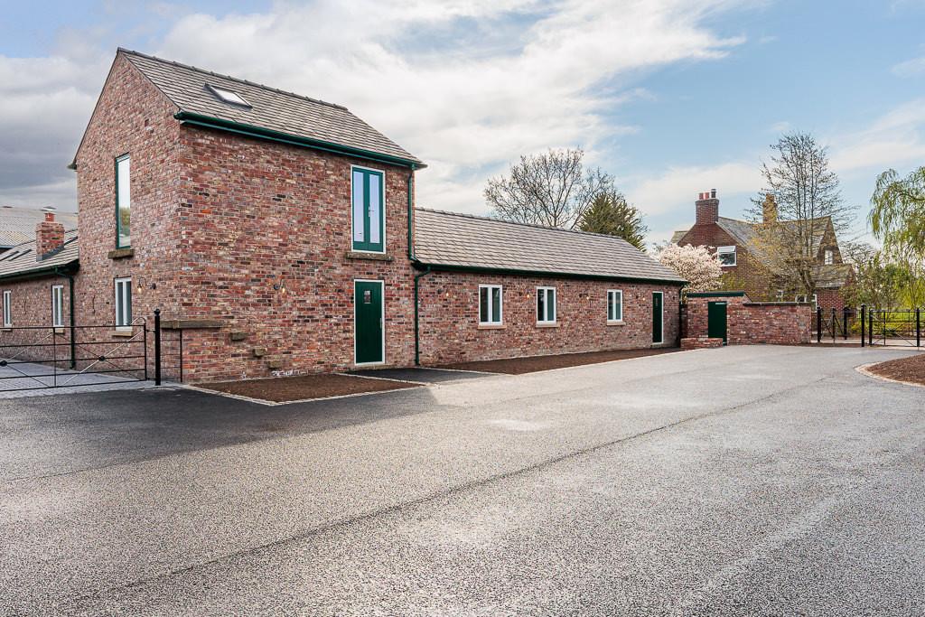 Grange farm barns 7
