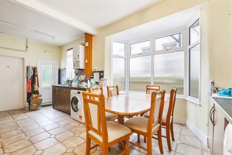 4 bedroom semi-detached house for sale, Pollards Hill North, London SW16