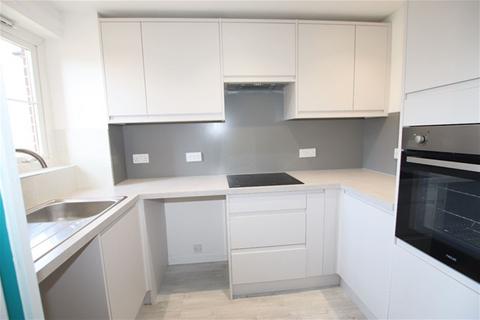 1 bedroom flat for sale, Station Road, Clacton on Sea