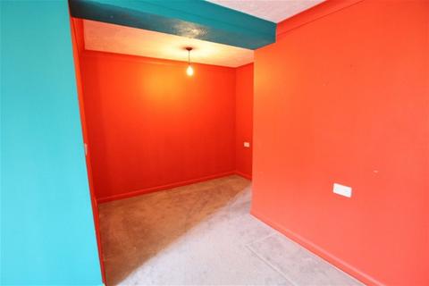 1 bedroom flat for sale, Station Road, Clacton on Sea