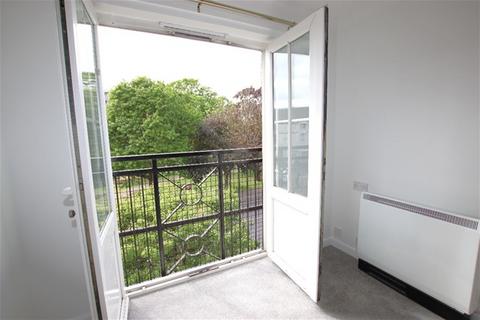 1 bedroom flat for sale, Station Road, Clacton on Sea