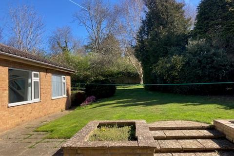 4 bedroom detached bungalow to rent, Station Road, Waddington, Lincoln