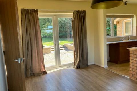 4 bedroom detached bungalow to rent, Station Road, Waddington, Lincoln