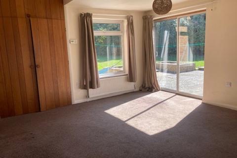 4 bedroom detached bungalow to rent, Station Road, Waddington, Lincoln