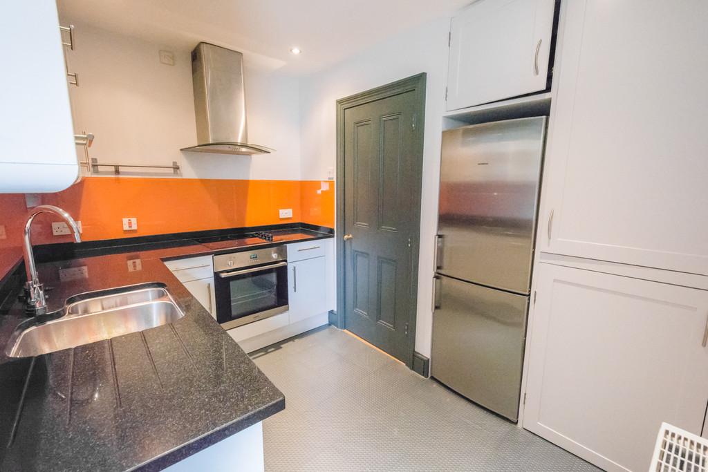 15 Manvers St - Flat 3 -9