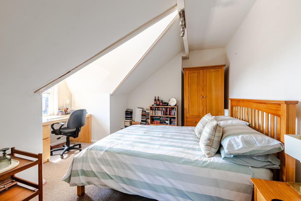 Bedroom4