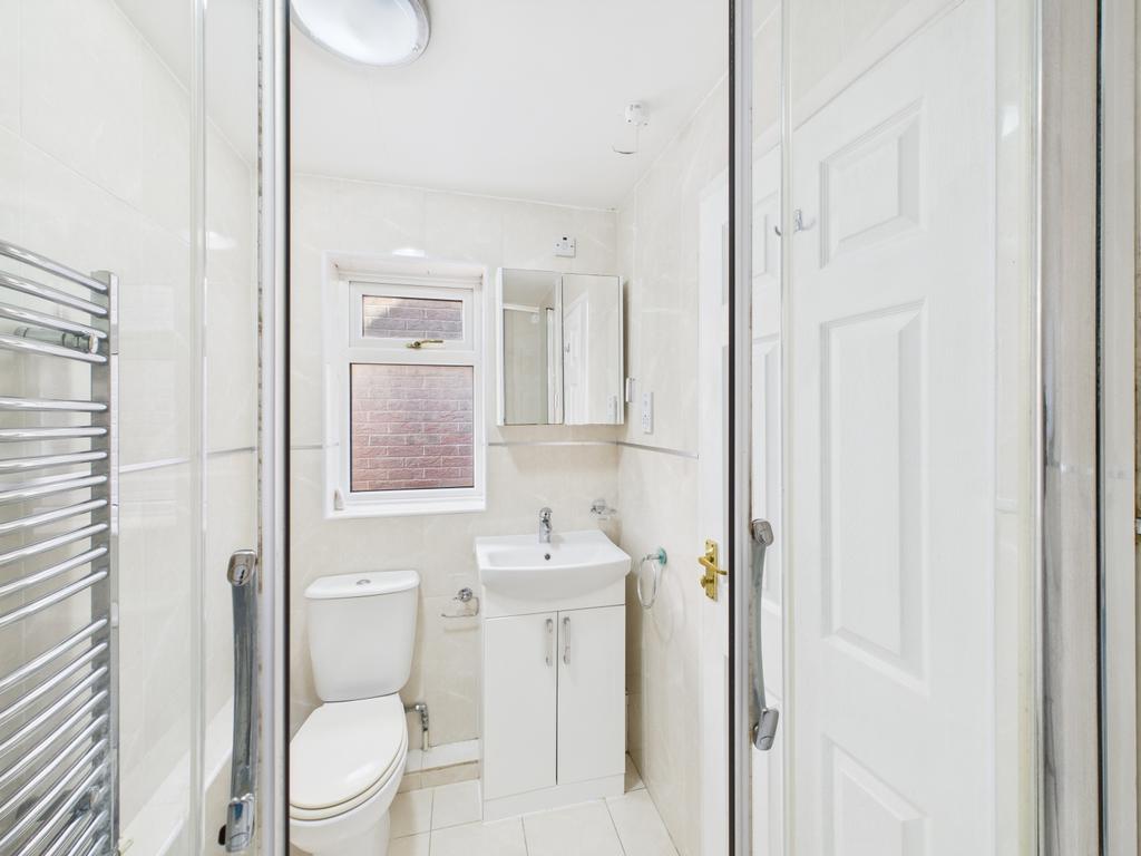 Ensuite
