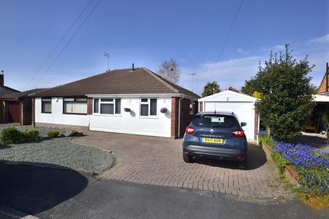 8 Camberley Close, Hucclecote, Gloucester, GL3 3PQ