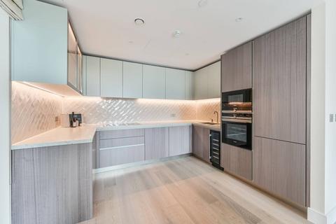 2 bedroom flat for sale, Amberley House, Battersea, London, SW11