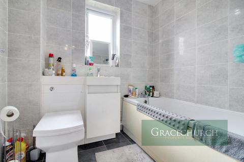 127 Howard Close, Waltham Abbey, EN9 1XD