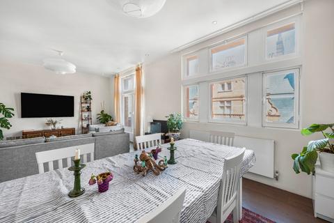 4 bedroom flat for sale, Gordon Mansions, Torrington Place, London