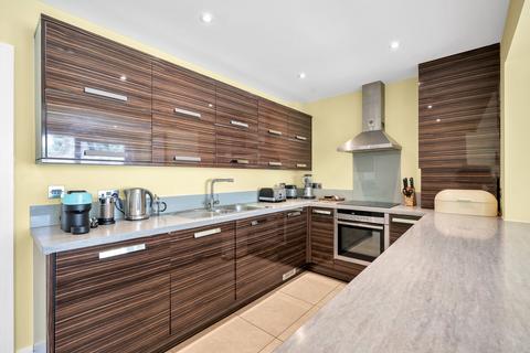 1a Brenchley Close, Chislehurst, BR7 5NQ