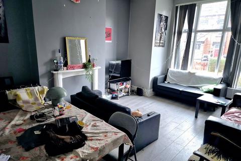 8 bedroom terraced house for sale, Brudenell Avenue, Leeds