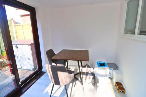 1 bedroom semi-detached bungalow for sale, Old Mill Gardens, Shelfield
