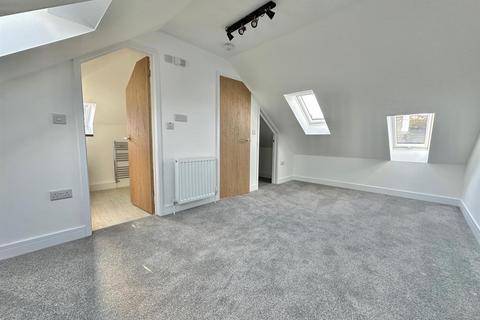 9 Lower Redannick, Truro, TR1 2JW
