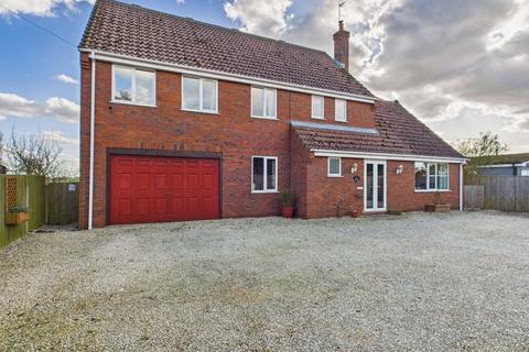 4 bedroom detached house for sale, Jetz, Hawthorn Hill