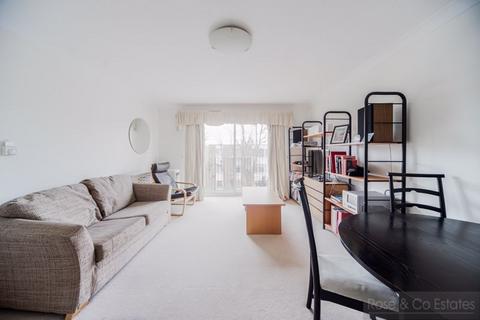 1 bedroom flat for sale, Priory Road, South Hampstead, London