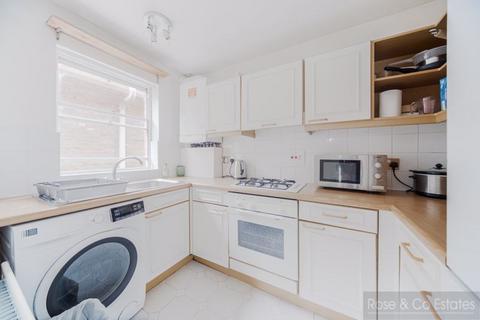 1 bedroom flat for sale, Priory Road, South Hampstead, London