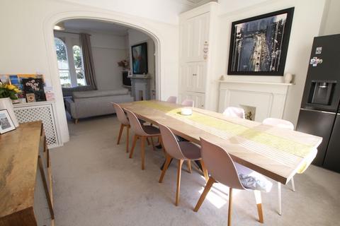 6 bedroom end of terrace house for sale, Walmer