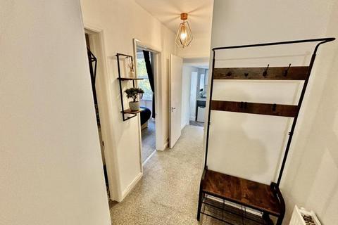 1 bedroom apartment to rent, 252 North Road West, Flat 1