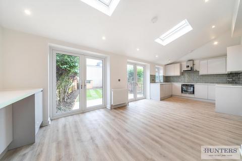 11 First Avenue, Bexleyheath, DA7 5SS